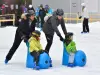 Patinoire d'Abondance - animaux glisseurs en famille (© P.Brault)