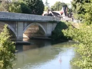 Pont d'Acquigny