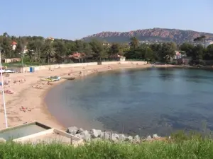 La plage de Camp Long de la balade autour du Dramont