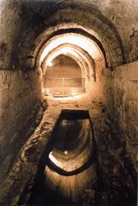 Fontaine souterraine