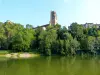 La cathédrale depuis le Tarn