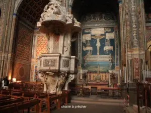 Interior de la catedral