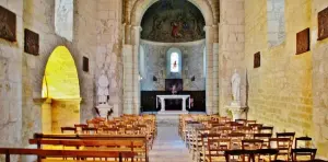 Intérieur de l'église Saint-Étienne