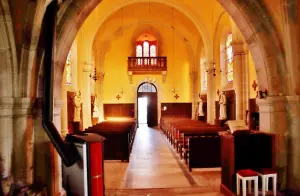 El interior de la iglesia