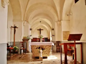 L'intérieur de l'église Saint-Pierre