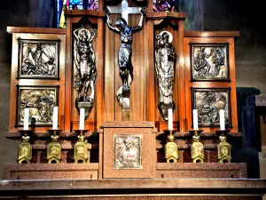 Detalles del retablo de la iglesia (© J.E)