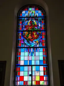 Stained glass, side - Saint George Church (© J.E)