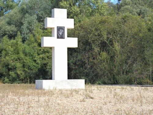 Angeac-Charente - Monument Claude Bonnier