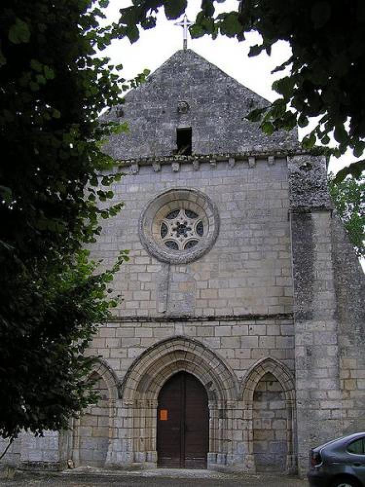 Angeac-Charente - Gevel van de kerk van Angeac
