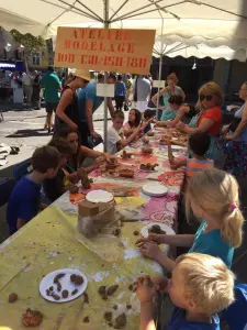 Children's activity at the potter's market Apt