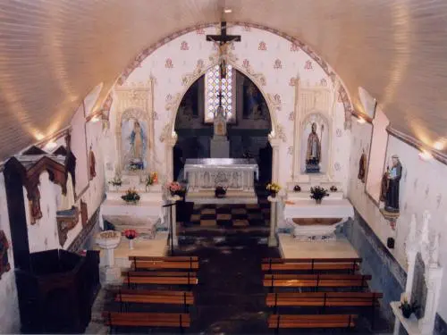 Archignat - Nave of the church of Saint-Sulpice