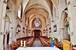 Interieur van de kerk van St. Andrew