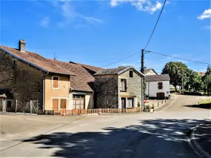 Centro del pueblo de Argillières (© JE)
