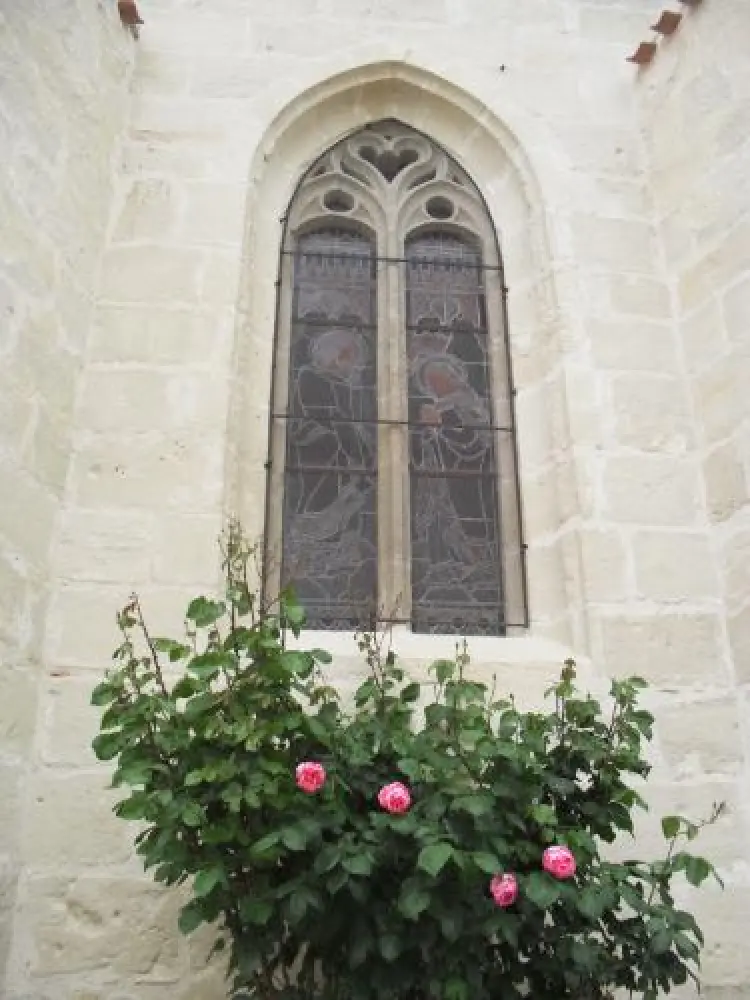 Armillac - Chiesa (XV secolo) - Vetrata del coro