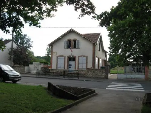 Arrabloy - La petite Mairie d'Arrabloy