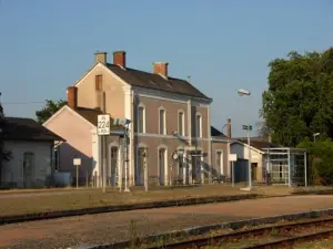 La gare d'Aubigné (© G. Durand)