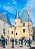 Château des Stuarts et Pipe-Band Auld Alliance d'Aubigny-sur-Nère