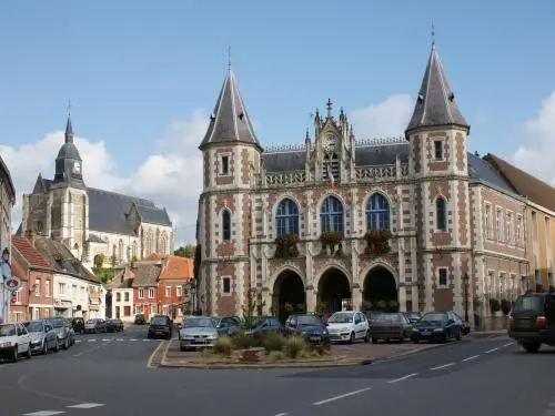 Auxi-le-Château - Guida turismo, vacanze e weekend nel Passo di Calais