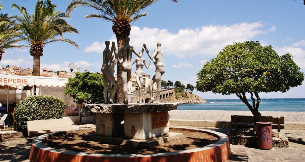 Banyuls-sur-Mer - Monument La Sardane