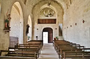 El interior de la iglesia de Notre-Dame