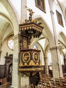 The pulpit (© JE)