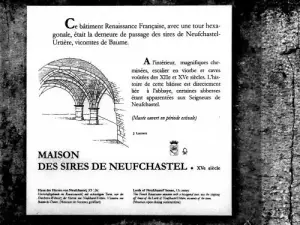 Informations sur la maison des sires de Neuchâtel (© J.E)