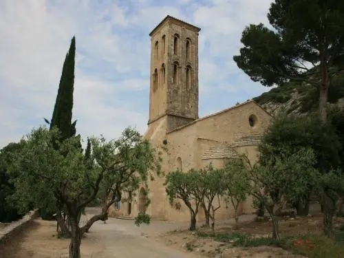 Kapelle Notre-Dame d'Aubune - Monument in Beaumes-de-Venise