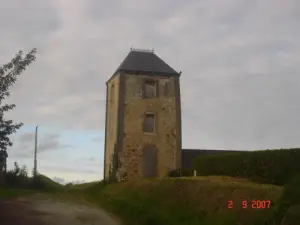 Brenan-toren in Ploubalay