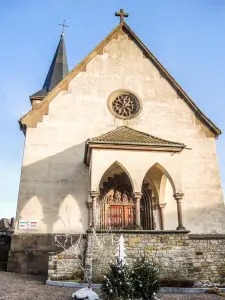 Façade et porche de l'église Saint-Etienne - Ammertzwiller (© J.E)