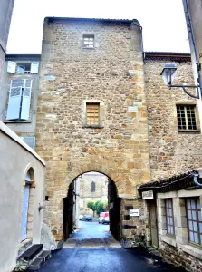 Bishop door, exterior view (© J.E)