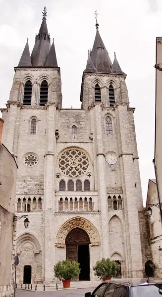 Duomo Saint-Louis - Monumento a Blois
