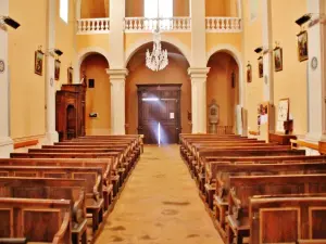 El interior de la iglesia de Notre-Dame