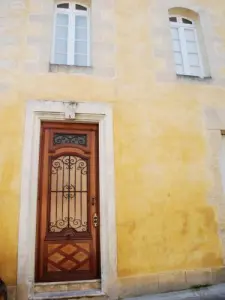 Porte d'une maison