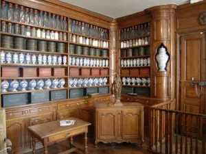 Dispensary der Apotheke von Bourg-en-Bresse