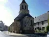Kerk Saint-Fargheon - Monument in Bourg-Lastic