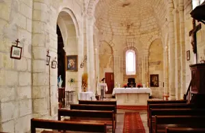 Valeuil - Interno della chiesa di Saint-Pantaléon