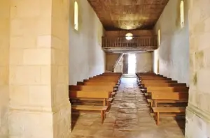 Interno della chiesa di Boulouneix