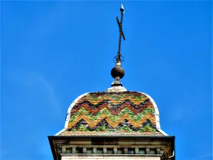 Roof of the bell tower of the church (© J.E)