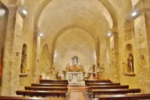 Im Inneren der Kirche Sainte-Marie