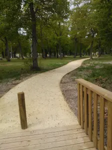 Parc et chemin piéton