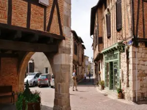 Place des Arcades