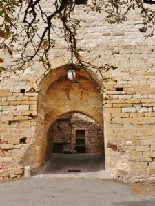 Gate of the Garrics