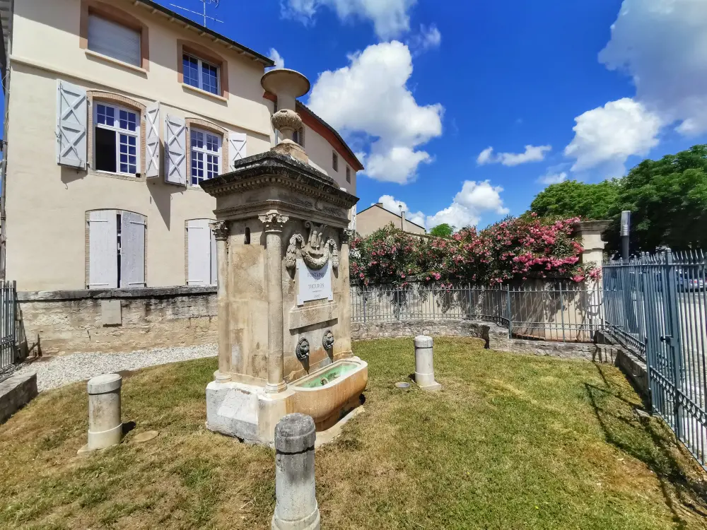 Caussade - Fontaine du Thouron