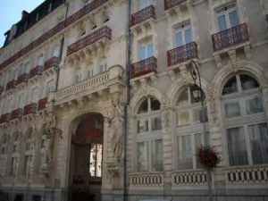 Facciata del Grand Hôtel Continental