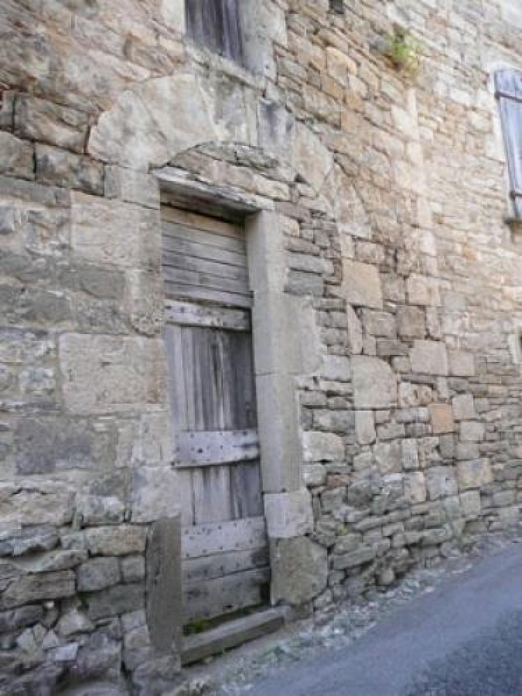 Caylus - Rue des remparts