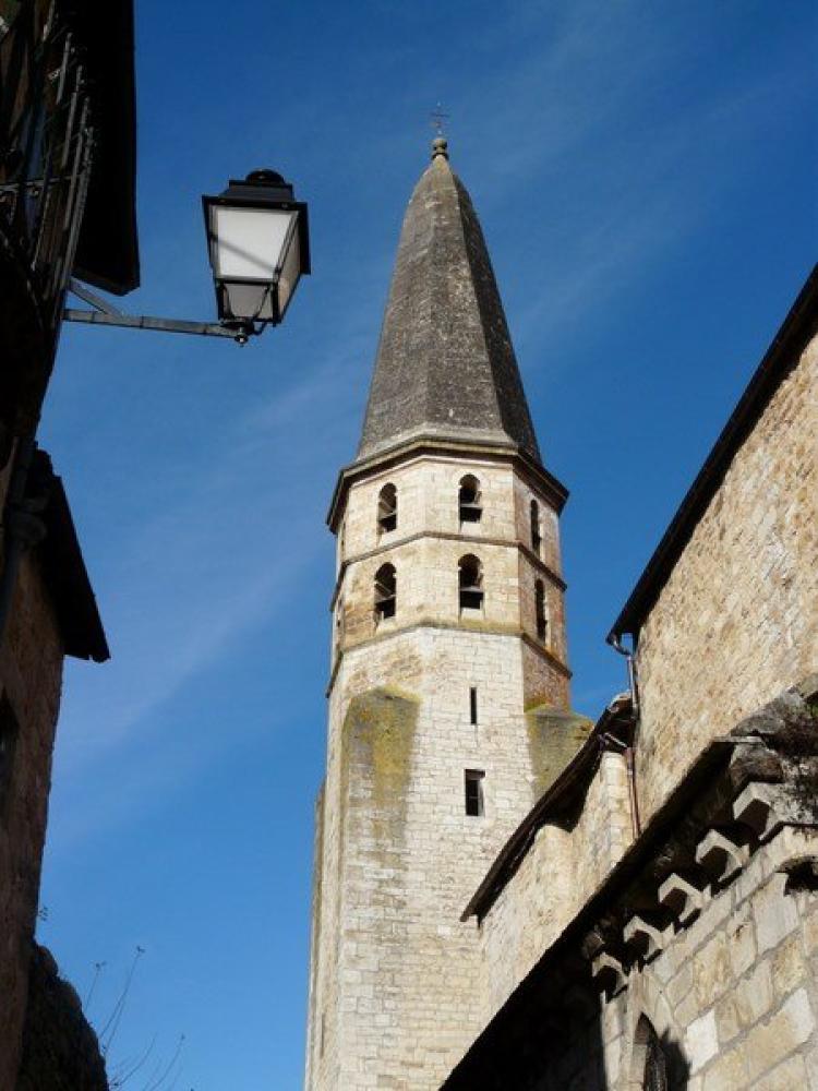 Caylus - Clocher de l'église Saint-Jean-Baptiste
