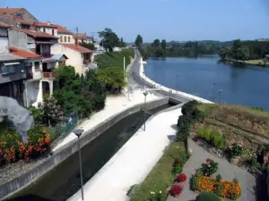 The Hourride joins the Garonne