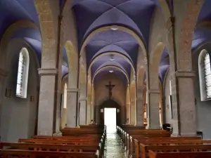 Intérieur de l'abbaye d'Epierre