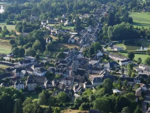 Chamboulive - Führer für Tourismus, Urlaub & Wochenende in der Corrèze