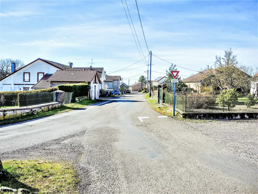 Champagney - Rue Louis Pergaud - Le Magny - Champagney (© JE)